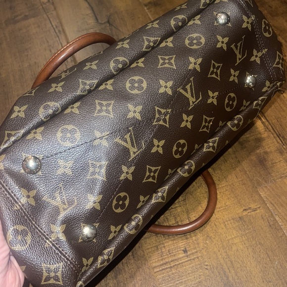 💯 Authentic Louis Vuitton Pallas Monogram - Picture 5 of 16
